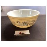 Homestead Pyrex Mixing Bowl