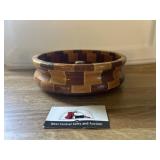Wood nut bowl