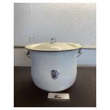 Enamel Pot w/ LID