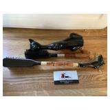 cat and horse brushes