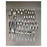 Assorted Wm Rogers & Son flatware
