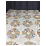 Dresden Plate Pattern Quilt