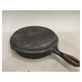 Wagner Ware Cast Iron Dutch Oven