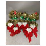 Tinsel Garland & Bows