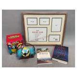 Polly the Insulting Parrot, Books, Photo Frame