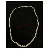 Font Asia Pearl Necklace with 14K Gold Clasp