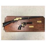 Denix Novelty Western Gun Display