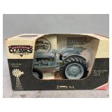 Country Classics 1/16 Scale TO-20 Tractor