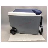 Rolling Igloo Cooler - 40 Quart