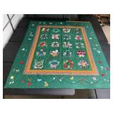 Hand Stitched Floral Appliquï¿½ Quilt