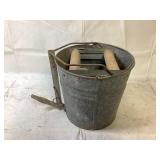 Automatic Ringer Bucket