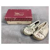 Indian Inspired Hand Laced Mocï¿½s