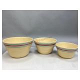 Three Vintage Watt Pottery "Kitchï¿½n Queen" Bowls