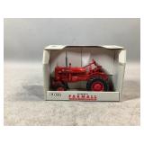 Ertl McCormick Farmall Tractor 1:16 Scale
