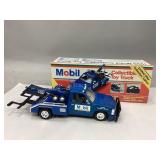 Mobil Collectible Toy Tow Truck