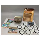 Vintage Lighted View-Master & Assorted Pictures