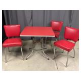 1950ï¿½s Style Dinette Tilt Top Table Set & 3 Chairs