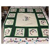 Hand Stitched Floral Appliquï¿½ Quilt