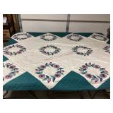 Handmade Floral Wreath Pattern Quilt