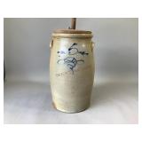 5 Gallon Stoneware Butter Churn with Bee Sting