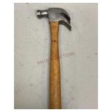 Double Claw Hammer