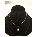 14Kt Yellow Gold Opal-Style Pendant & Chain