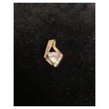 14Kt Yellow Gold Gemstone Pendant