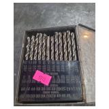 1 drill container with a complete set of drill bits