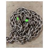 Chain approx 18ft long, hooks on both ends