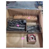 1 lot containing several various sized drill bits