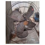 1 vintage metal desk fan