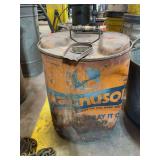 5 gallon oil can