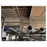 10 sticks of round pipe and one piece of flat strap. All various links ranging from 4 feet to 20 feet.