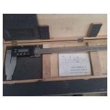 lot contains a electronic  digital calipers. 0-500mm, 0-600mm, 0-1000mm, 0-1500mm