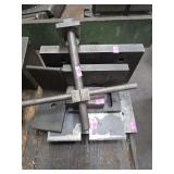 short stock attachment commonly used with a 4x6 metal-cutting band saw