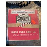 Union Twist Drill Co. 6” x 9/64” x 1/4” HSS Staggered Side Milling Cutter w/ Case