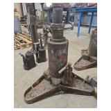 Heavy-Duty Hydraulic Bottle Jack (Railroad / Industrial Base)