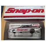 Snap on 1:24 race car.