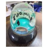 Penguins snowglobe.