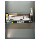 NIB 1/64 scale Matco Tools Transporter diecast