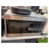 Large Panasonic microwave 1250 watts