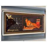 Vintage Snap on Tools clock with box.