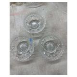 4 small glass bowls and one lid