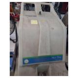 Max Trac carpet  vacuum