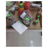 lot contains 6 small ceramic/porcelain owl collectibles,