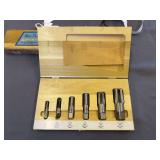 Snap-on TDP6 6-Piece NPT Pipe Tap Set in Wood Case
