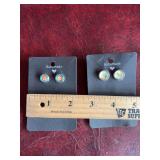 2 pair Earrings