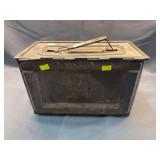 U.S. Military 105mm Blank Cartridge Metal Ammunition Can – Empty
