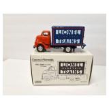 LIONEL- ELECTRIC TRAINS- 1952 GMC C.O.E.