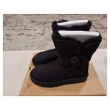 UGB BOOTS- SIZE 6 WITH BOX- W BAILEY BUTTIN II-